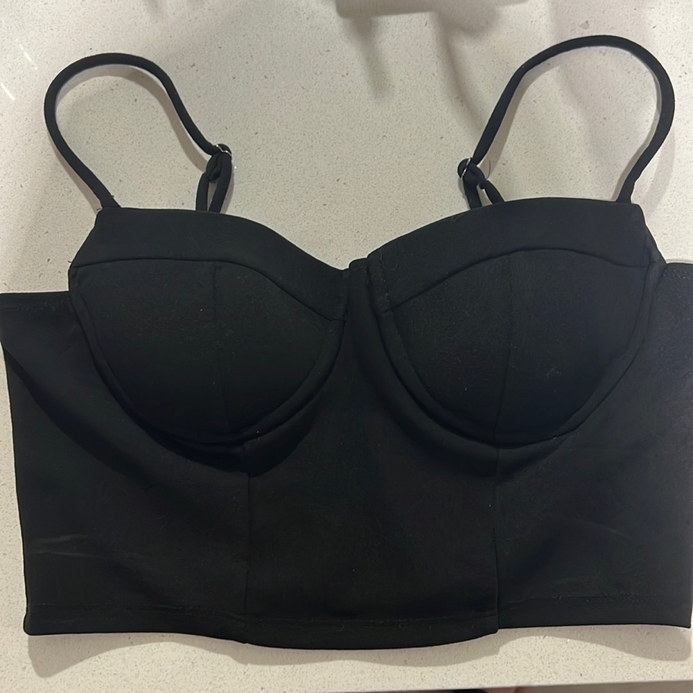 black crop top, breast cup outline. Size M